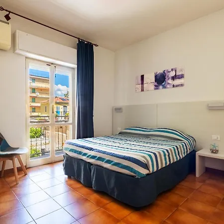 Piccolo Le Palme San Bartolomeo Al Mare