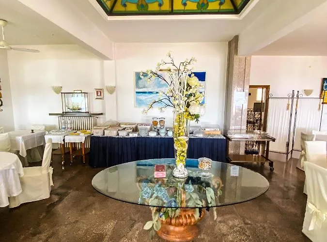 Hotel Piccolo Le Palme San Bartolomeo Al Mare